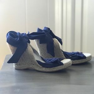 Old Navy ankle-wrap stretchy cloth straps